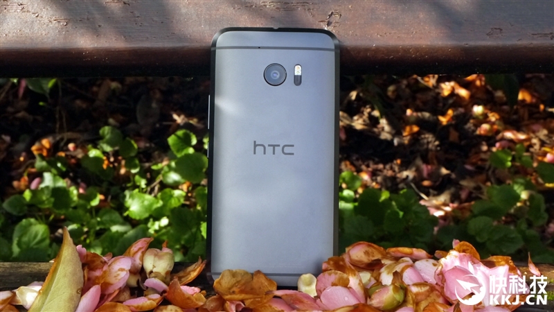 HTC 10首发体验：诚意十足 但创意不足