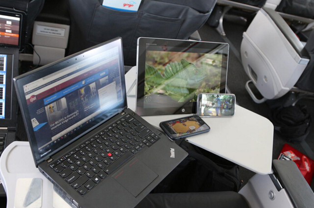 坐飞机使用WiFi上网是什么体验？看实测 