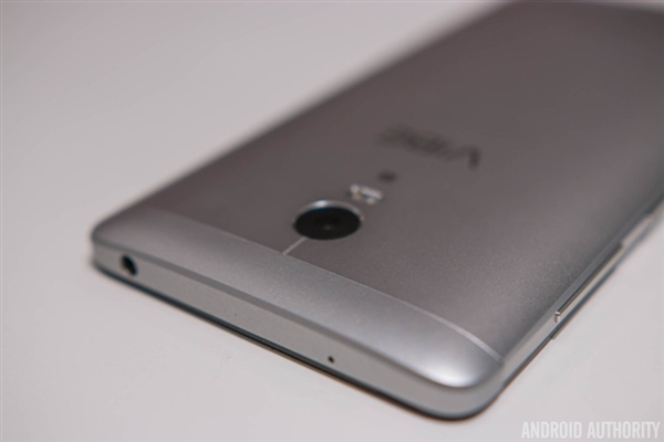 联想Vibe P1 Turbo现身：P1的翻版