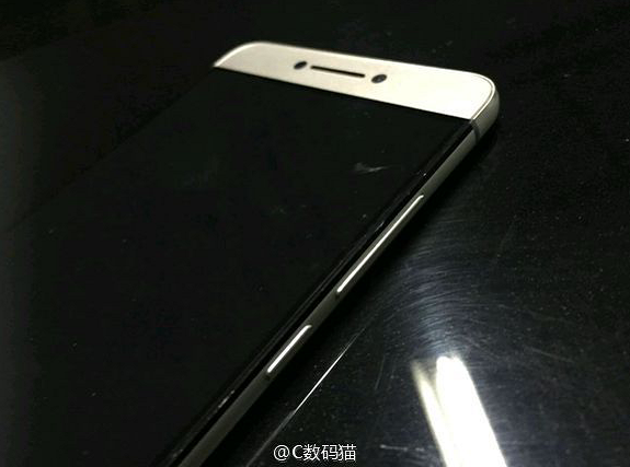 双面玻璃+背部指纹 疑乐视2真机曝光 
