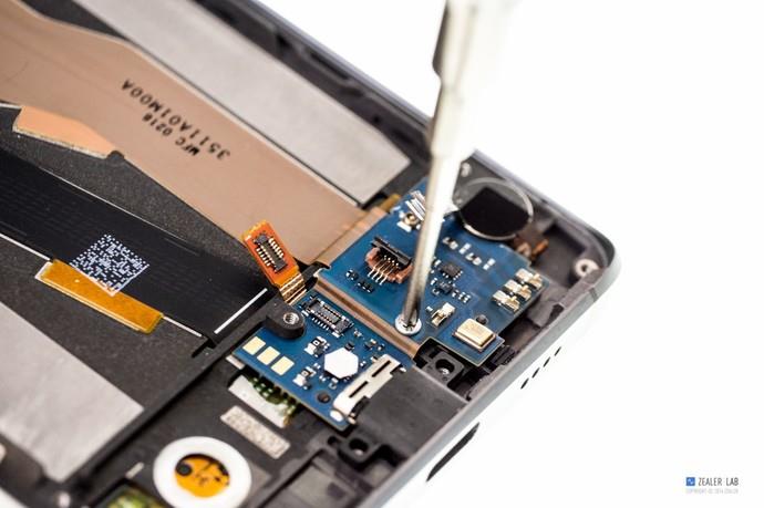 小米5详尽拆解：全面探寻“黑科技”