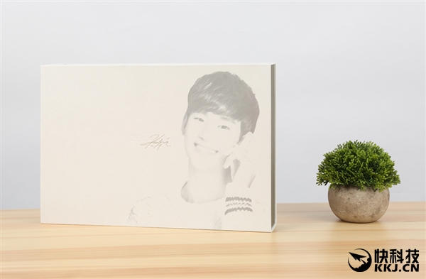 1999元！ZUK金秀贤手机正式发布