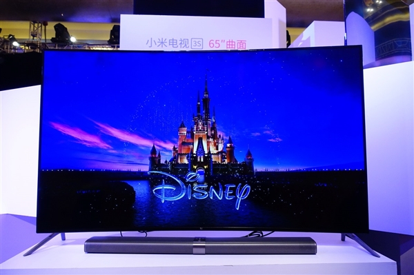 最美小米电视！65寸曲面实拍：超薄惊叹