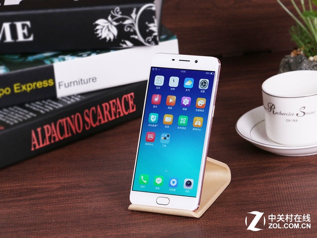 闪充自拍神器 OPPO R9线上线下全面开售 