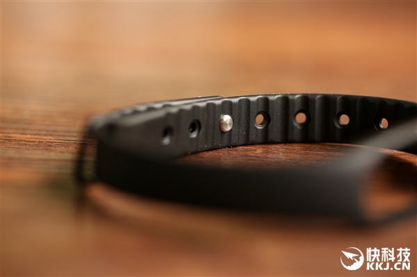 79元魅族首款手环bong P2图赏：小米怎么看？