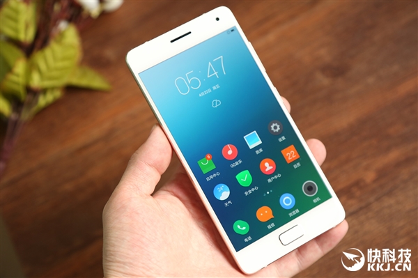 联想ZUK Z2 Pro真机图赏：全球最窄黑边