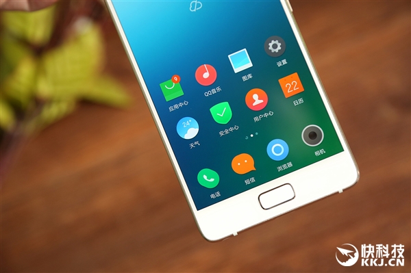联想ZUK Z2 Pro真机图赏：全球最窄黑边