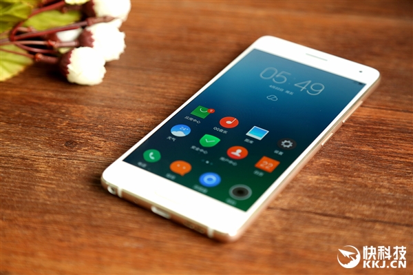 联想ZUK Z2 Pro真机图赏：全球最窄黑边