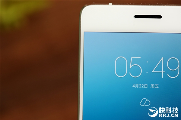 联想ZUK Z2 Pro真机图赏：全球最窄黑边