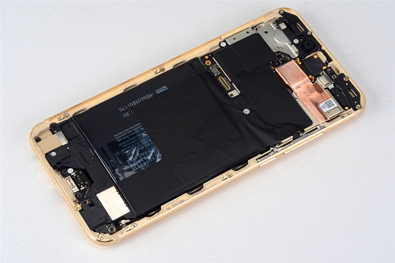 敢卖2799元！魅族PRO 6拆解：做工用料赞