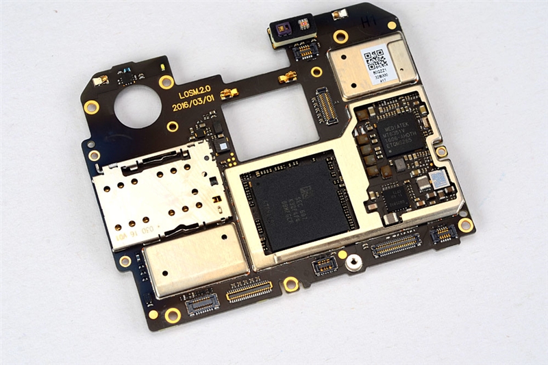 敢卖2799元！魅族PRO 6拆解：做工用料赞