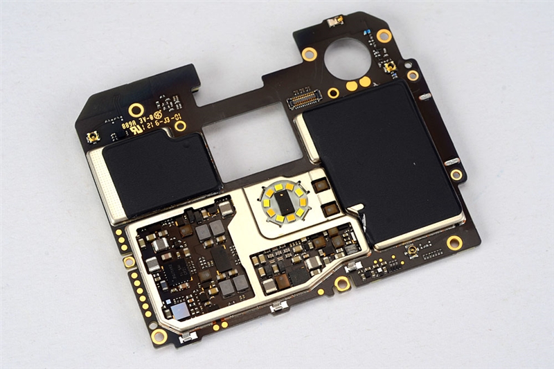 敢卖2799元！魅族PRO 6拆解：做工用料赞