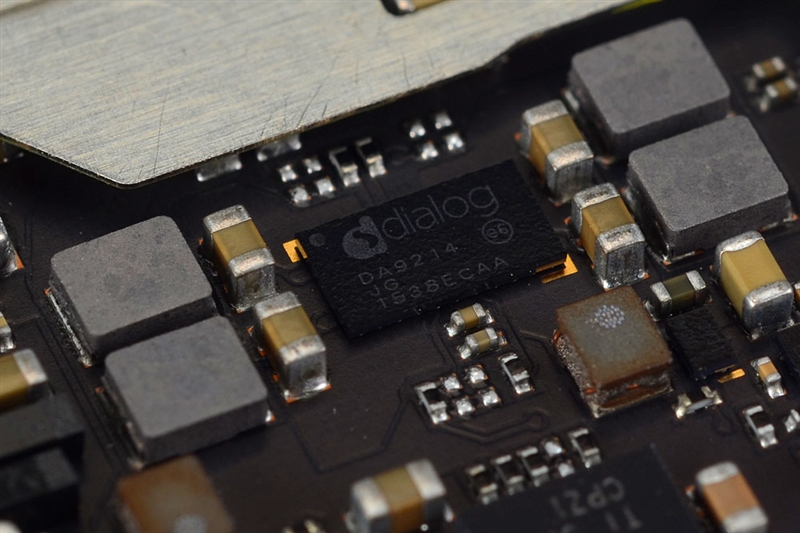 敢卖2799元！魅族PRO 6拆解：做工用料赞