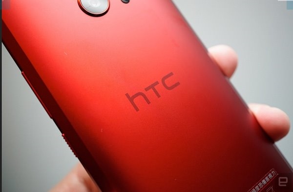 HTC 10夕光红图赏:红到爆炸!