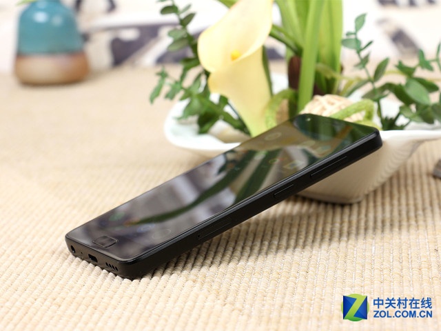 手机拍照玩游戏 配备强大核心才是关键 