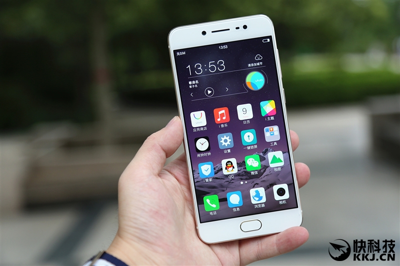 自拍自高！最火国产智能机vivo X7深度评测：2498元