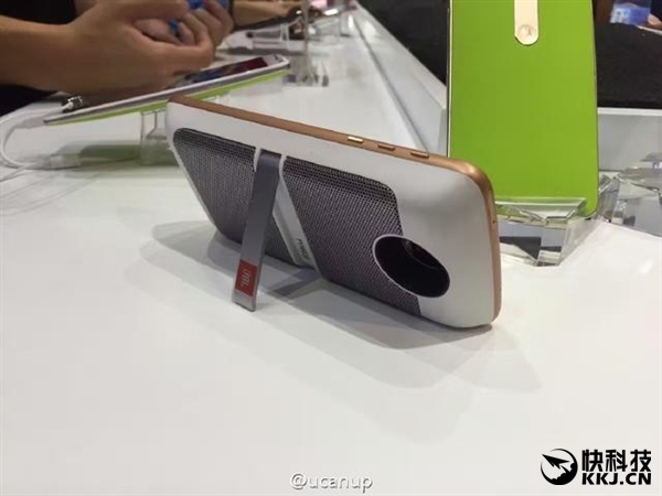 联想新旗舰Moto Z国行9月杀到：售价太狠了！