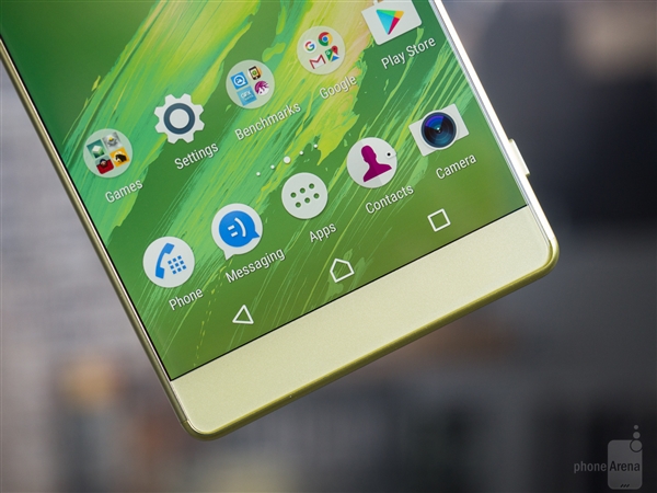 窄边教科书！索尼6寸Xperia XA Ultra美国开卖：2500元