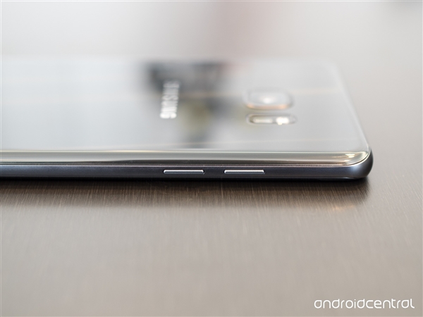 完爆iPhone 7！三星Note 7真机高清图：蓝色已中毒