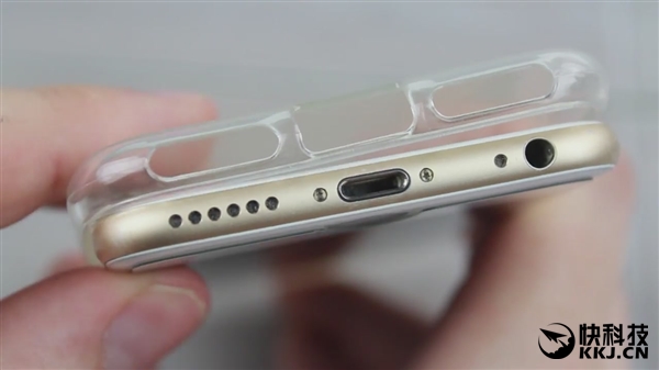 真能用！视频：iPhone 7 Lightning全新耳机上手