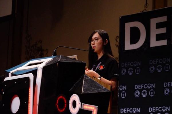 中国美女黑客展示攻击4G LTE网络 手机通信数据随意看