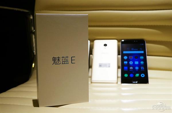 1299元YunOS加持！魅蓝E金灰蓝三色现场图赏