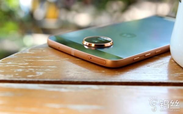 今日发布！联想Moto Z国行抢先体验：全球最薄金属旗舰