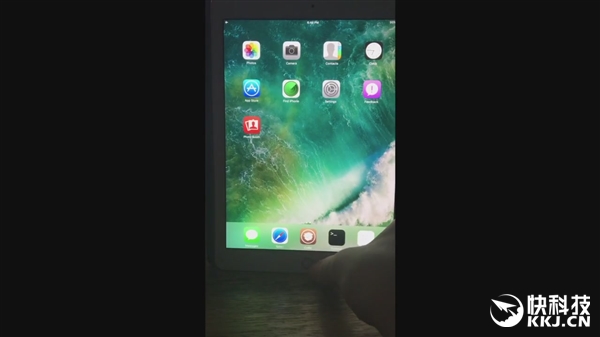 苹果泪飚：iOS 10成功越狱！