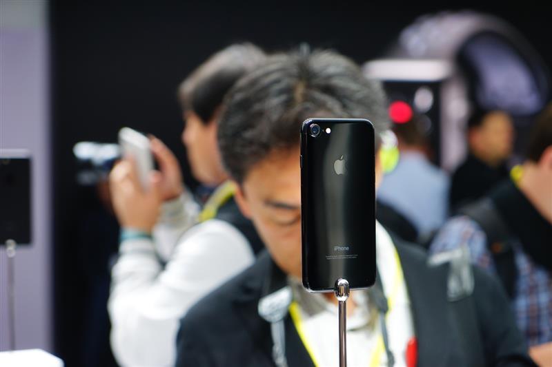 iPhone 7真机体验深度体验：苹果树标杆！