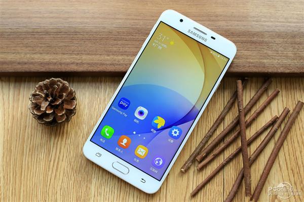 三星Galaxy On7 (2016)图赏：金属机身、摄像头0凸