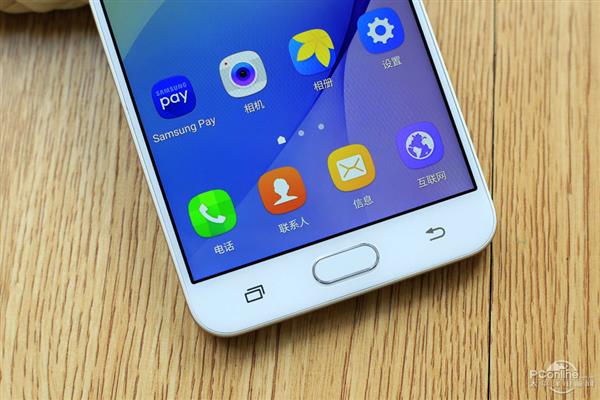 三星Galaxy On7 (2016)图赏：金属机身、摄像头0凸