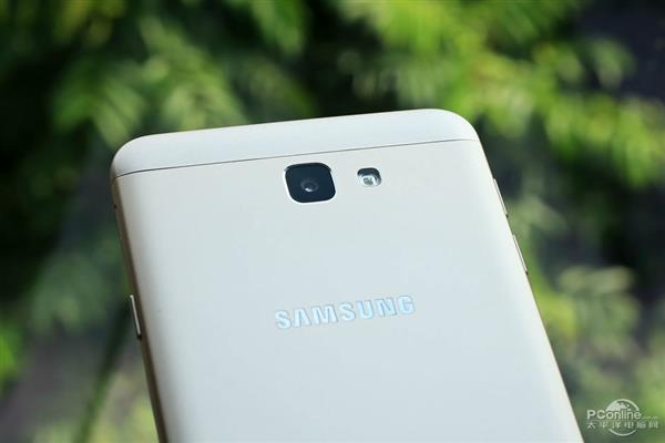 三星Galaxy On7 (2016)图赏：金属机身、摄像头0凸