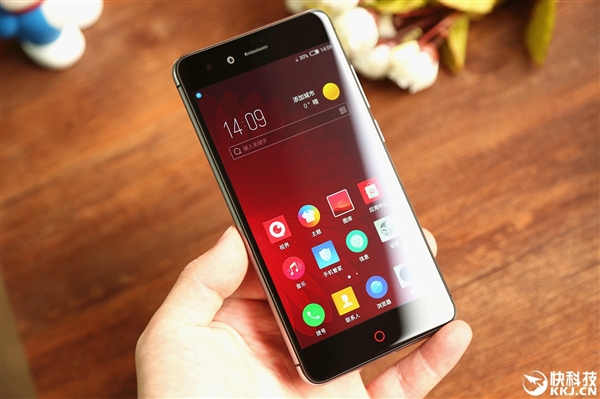 品牌4周年！nubia新品来了：小屏神机大升级？