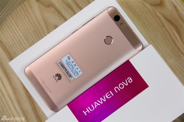 比iPhone 7美？华为5寸新机nova玫瑰金版图赏