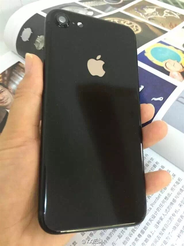 iPhone 6华强北爆改亮黑iPhone 7：成本百十块