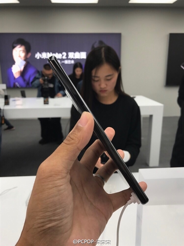 真正黑科技！小米MIX全面屏手机真机现场图赏：3499