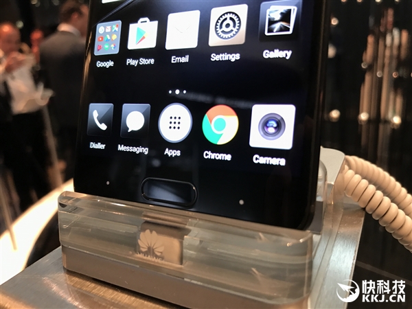 国内独家！华为Mate 9保时捷版现场图赏：2K曲屏