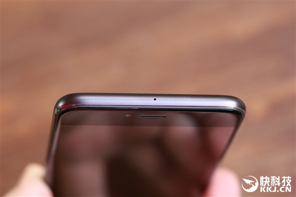 魅族PRO 6s开箱图赏：半年打磨的旗舰