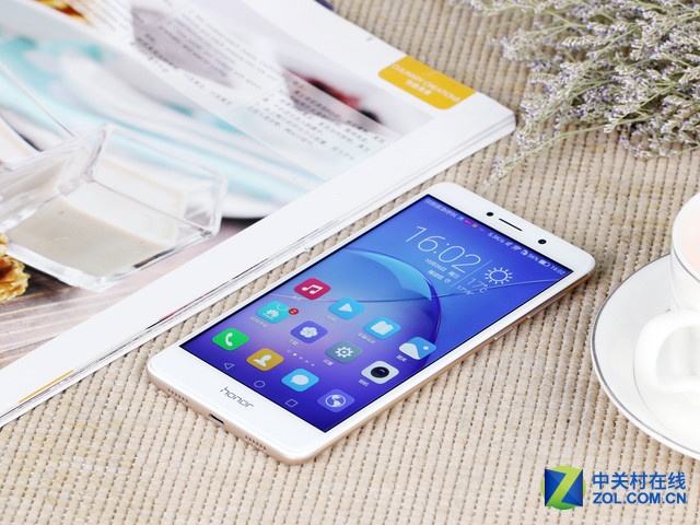 千元机新定义 荣耀畅玩6X报价999元起 